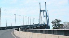 vínculo trascendental. El corredor sólo tiene dos carriles por mano sobre el brazo principal del Paraná. vínculo trascendental. El corredor sólo tiene dos carriles por mano sobre el brazo principal del Paraná.