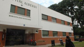 El chico fue traslado al Hospital Alberdi, pero falleció a los pocos minutos por la grave herida. El chico fue traslado al Hospital Alberdi, pero falleció a los pocos minutos por la grave herida.