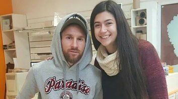 messi sorprendio a todos en el funes mall al sacarse una foto carne messi sorprendio a todos en el funes mall al sacarse una foto carne
