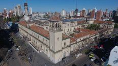 Las autoridades de la UNL aclararon que se trabaja el tema desde diversas áreas pero aún no se tomó una decisión de modo orgánico. Las autoridades de la UNL aclararon que se trabaja el tema desde diversas áreas pero aún no se tomó una decisión de modo orgánico.