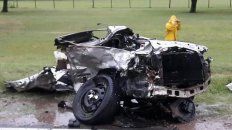 choque frontal en el ingreso a crespo: una camioneta partio a un auto choque frontal en el ingreso a crespo: una camioneta partio a un auto