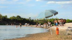 Belleza. El balneario Arenas Blancas, sobre el río Gualeguay es uno de los atractivos de Entre Ríos. Belleza. El balneario Arenas Blancas, sobre el río Gualeguay es uno de los atractivos de Entre Ríos.