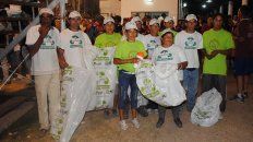 Trabajo digno. Un Sueño Cartonero es una de las cooperativas de recuperadores de Paraná. Trabajo digno. Un Sueño Cartonero es una de las cooperativas de recuperadores de Paraná.