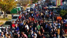 Multitudinaria. Varisco recorrió ayer las obras de ensanche de Don Bosco y de Blas Parera. Multitudinaria. Varisco recorrió ayer las obras de ensanche de Don Bosco y de Blas Parera.