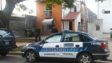 Escondido. El acusado estaba prófugo y fue detenido en esta propiedad. Escondido. El acusado estaba prófugo y fue detenido en esta propiedad.