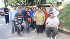 Sin techo. La familia cuida lo poco que les queda: cosas con más valor afectivo que material. Sin techo. La familia cuida lo poco que les queda: cosas con más valor afectivo que material.