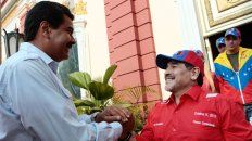 maradona le envio un mensaje a maduro ofreciendose como soldado maradona le envio un mensaje a maduro ofreciendose como soldado