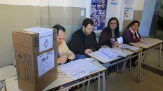 pagan a las autoridades de mesa de elecciones de junio pagan a las autoridades de mesa de elecciones de junio