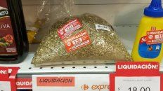 hipermercado vendia yerba barrida del piso en oferta y la foto se hizo viral hipermercado vendia yerba barrida del piso en oferta y la foto se hizo viral