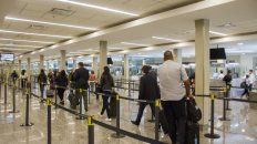Migraciones anunció que es imprescindible que el documento esté en buen estado de conservación. Migraciones anunció que es imprescindible que el documento esté en buen estado de conservación.