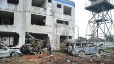 El Gobierno de Ecuador desplazó a 600 efectivos de seguridad a la zona del atentado con carro bomba. (Foto Prensa Libre: EFE) El Gobierno de Ecuador desplazó a 600 efectivos de seguridad a la zona del atentado con carro bomba. (Foto Prensa Libre: EFE)