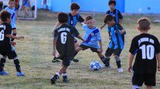 Los chicos 2009 de Don Bosco y Mariano Moreno disputando uno de los partidos programados para la jornada. Foto UNO Diego Arias Los chicos 2009 de Don Bosco y Mariano Moreno disputando uno de los partidos programados para la jornada. Foto UNO Diego Arias