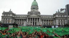 aborto: dividiran la plaza del congreso para evitar enfrentamientos aborto: dividiran la plaza del congreso para evitar enfrentamientos