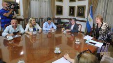 Avance. Tras la reunión de ayer, tanto los gremios como el gobierno dieron señales de optimismo. Avance. Tras la reunión de ayer, tanto los gremios como el gobierno dieron señales de optimismo.