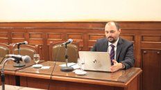 El defensor oficial José Rubén Boxler, antes del inicio de la audiencia. Los genocidas estuvieron ausentes. El defensor oficial José Rubén Boxler, antes del inicio de la audiencia. Los genocidas estuvieron ausentes.