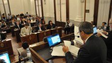 La convocatoria. El Senado provincial sesionará mañana desde las 19. La convocatoria. El Senado provincial sesionará mañana desde las 19.