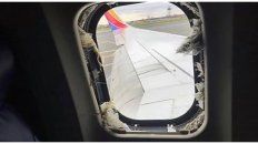 una mujer murio al ser succionada por la ventanilla de un avion una mujer murio al ser succionada por la ventanilla de un avion