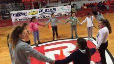 Las chicas vivieron una gran jornada con sus ídolas Las chicas vivieron una gran jornada con sus ídolas