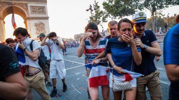 serios incidentes en los festejos de paris serios incidentes en los festejos de paris