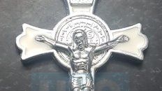 utilizando la cruz mistica extorsionaron y estafaron a creyentes religiosos utilizando la cruz mistica extorsionaron y estafaron a creyentes religiosos