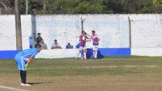 Los jugadores de Sportivo Urquiza celebran una de sus conquistas. Los jugadores de Sportivo Urquiza celebran una de sus conquistas.