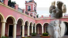 sigue la polemica por las estatuas secuestradas en el museo de victoria sigue la polemica por las estatuas secuestradas en el museo de victoria