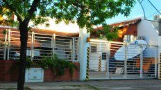 Zona segura. La empresa de comunicaciones está a metros del Bersa de Gualeguaychú y Alsina, y a dos cuadras de la sede del 911. Zona segura. La empresa de comunicaciones está a metros del Bersa de Gualeguaychú y Alsina, y a dos cuadras de la sede del 911.