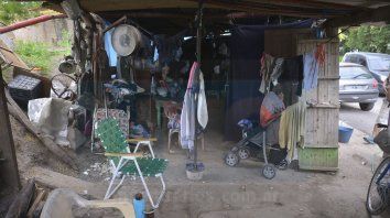 Calle churruarín. Los damnificados por el desalojo aguardan el avance del juicio por usucapión. Nunca fueron intrusos, aclaran. Calle churruarín. Los damnificados por el desalojo aguardan el avance del juicio por usucapión. Nunca fueron intrusos, aclaran.