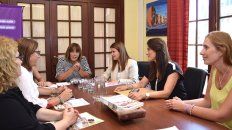 Kunath y Monjo con Tuñez. Destacaron que Bordet impulsa la agenda de género. Kunath y Monjo con Tuñez. Destacaron que Bordet impulsa la agenda de género.