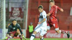 Partido especial. Giraud, el 4 de Ramallo jugó anoche contra el Lobo platense. Partido especial. Giraud, el 4 de Ramallo jugó anoche contra el Lobo platense.