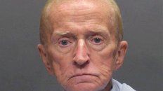 Esta fotografía de archivo divulgada el 14 de enero de 2018 por la Policía de Tucson muestra a Robert Francis Krebs, quien tiene antecedentes penales de varias décadas por robo a bancos. Esta fotografía de archivo divulgada el 14 de enero de 2018 por la Policía de Tucson muestra a Robert Francis Krebs, quien tiene antecedentes penales de varias décadas por robo a bancos.