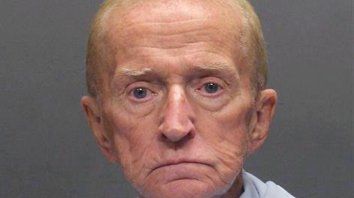 Esta fotografía de archivo divulgada el 14 de enero de 2018 por la Policía de Tucson muestra a Robert Francis Krebs, quien tiene antecedentes penales de varias décadas por robo a bancos. Esta fotografía de archivo divulgada el 14 de enero de 2018 por la Policía de Tucson muestra a Robert Francis Krebs, quien tiene antecedentes penales de varias décadas por robo a bancos.