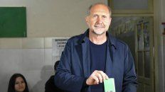 Vencedor en Santa Fe, el peronista Omar Perotti prometió poner de pie a la provincia Vencedor en Santa Fe, el peronista Omar Perotti prometió poner de pie a la provincia