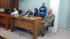 Conforme. Aldao se retiró aliviado, junto a sus familiares, tras escuchar el fallo que lo libró de culpas y destacó su correcto accionar. Conforme. Aldao se retiró aliviado, junto a sus familiares, tras escuchar el fallo que lo libró de culpas y destacó su correcto accionar.