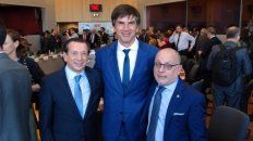Secretario. Reyser, entre Dante Sicay el canciller Jorge Faurie, cuando se anunció el acuerdo con la CEE. Secretario. Reyser, entre Dante Sicay el canciller Jorge Faurie, cuando se anunció el acuerdo con la CEE.
