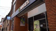Cuenta regresiva. Hasta el domingo se hace el trámite online y luego se completa personalmente en Anses. Cuenta regresiva. Hasta el domingo se hace el trámite online y luego se completa personalmente en Anses.