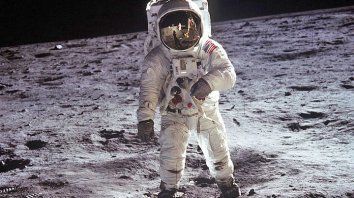 vamos a conocer como fue la llegada del hombre a la luna vamos a conocer como fue la llegada del hombre a la luna