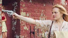 Desatada. Elisabeth Moss interpreta a Claire, que pasa del maltrato y la sumisión de su marido al liderazgo. Desatada. Elisabeth Moss interpreta a Claire, que pasa del maltrato y la sumisión de su marido al liderazgo.