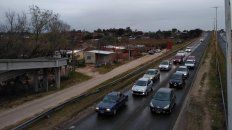 Zona de fuego. Los tiroteos se producen en el sector conocido del barrio como Chacra, y han echado a familias a balazos para quedarse con sus casas. Zona de fuego. Los tiroteos se producen en el sector conocido del barrio como Chacra, y han echado a familias a balazos para quedarse con sus casas.