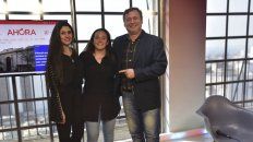 Lorena, Alicia y Horacio en la premiación. Lorena, Alicia y Horacio en la premiación.