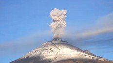 el popocatepetl exploto y expelio columna de cenizas de 1,5 kilometros el popocatepetl exploto y expelio columna de cenizas de 1,5 kilometros