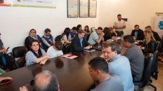 La reunión se desarrollo en la Secretaría de Trabajo provincial, encabezada por Fernando Quinodoz. La reunión se desarrollo en la Secretaría de Trabajo provincial, encabezada por Fernando Quinodoz.