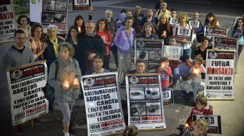 En Paraná se realiza la ronda de los martes frente a Casa de Gobierno En Paraná se realiza la ronda de los martes frente a Casa de Gobierno