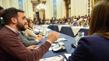 Unificado. El proyecto ingresó ayer a la Cámara baja con las firmas de todo el arco de legisladores opositores. Unificado. El proyecto ingresó ayer a la Cámara baja con las firmas de todo el arco de legisladores opositores.