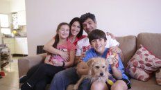 El DT recibió a UNO en su casa junto a sus hijos Ian y Gaia y su señora Cynthia. El DT recibió a UNO en su casa junto a sus hijos Ian y Gaia y su señora Cynthia.