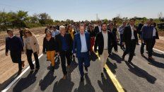 Inauguración. Se habilitó un tramo de cinco kilómetros de pavimento entre Tezanos Pinto y Oro Verde, en Paraná Campaña Inauguración. Se habilitó un tramo de cinco kilómetros de pavimento entre Tezanos Pinto y Oro Verde, en Paraná Campaña
