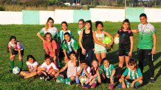 El plantel del equipo de Ministerio integrado por jugadoras que tienen entre 10 y 12 años. El plantel del equipo de Ministerio integrado por jugadoras que tienen entre 10 y 12 años.