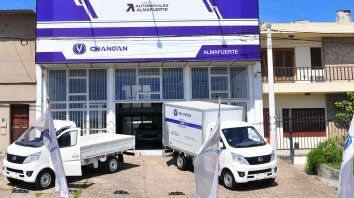 Los utilitarios chinos en Automóviles Almafuerte. Los utilitarios chinos en Automóviles Almafuerte.