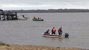 hallaron el cuerpo del joven que se habia arrojado al rio uruguay hallaron el cuerpo del joven que se habia arrojado al rio uruguay