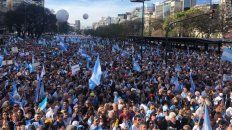 macri en el obelisco: ustedes son la fuerza de este pais macri en el obelisco: ustedes son la fuerza de este pais